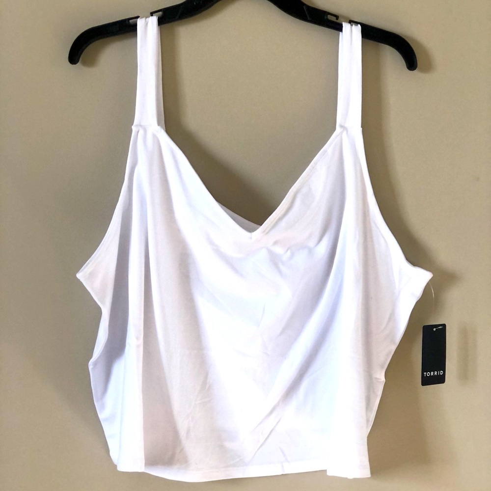 Torrid crop top NWT